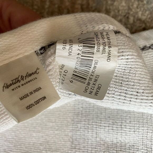 Hearth & Hand Striped Frayed Wash Cloth - Picture 4 of 4